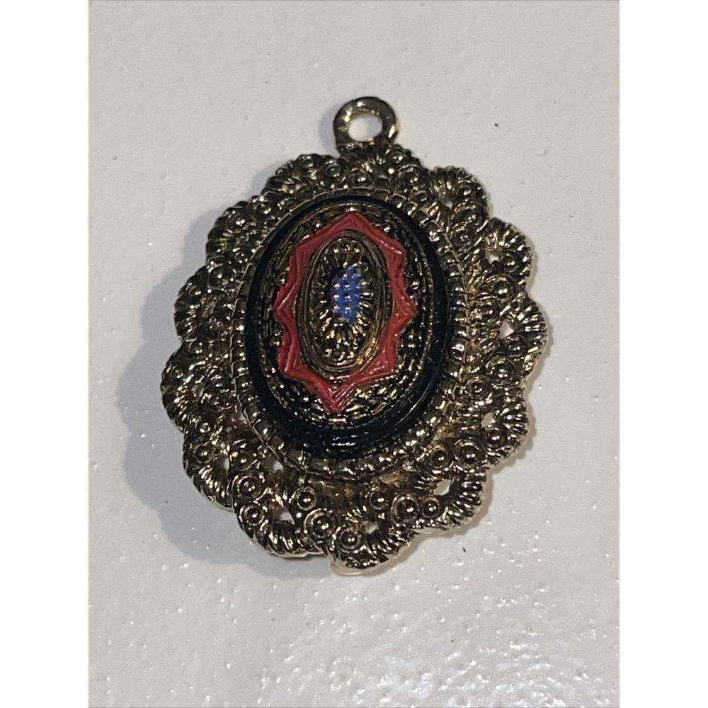 Vintage 70s Sarah Coventry Old Vienna Oval Enamel Pendant Clip Gold Tone A63